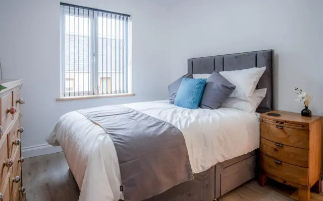 Wiston Street - 2 Bedroom Holiday Home - Pembroke