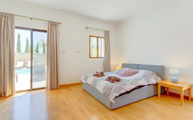 Superlative 4 Bedroom Villa With Private Pool