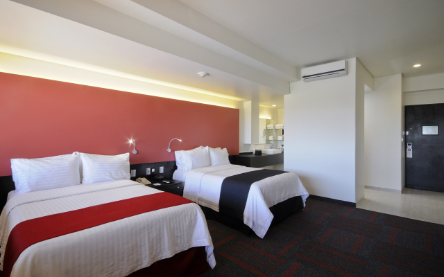 Holiday Inn Mexico Dali Airport by IHG