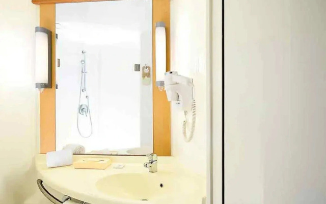 ibis Jaipur City Centre