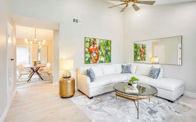 Idyllic Tustin Home w/ Private Patio & Grill