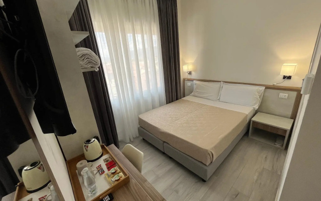 Hotel Ester