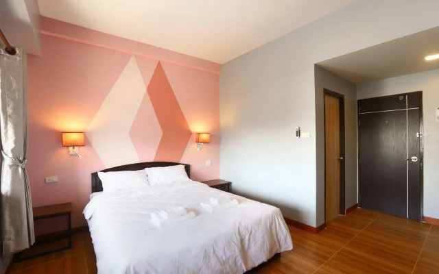 Mest Hotel (SHA Extra Plus)