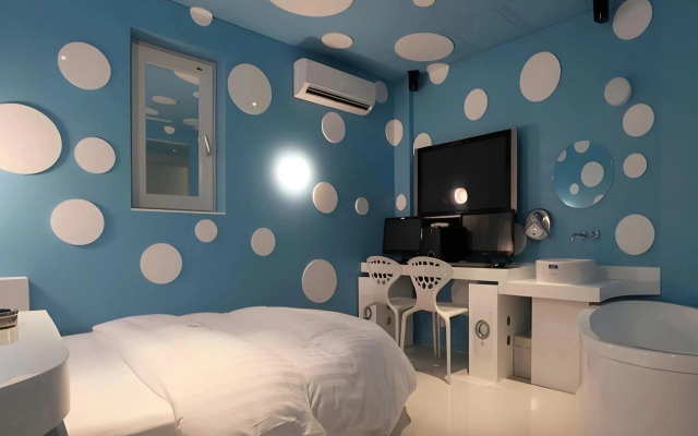 Nine Star Hotel