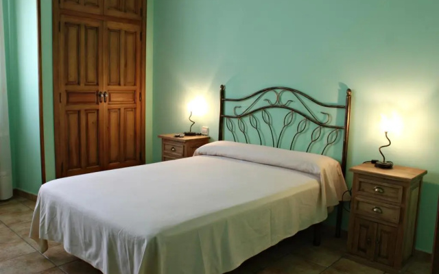 Hotel Rural Tirontillana