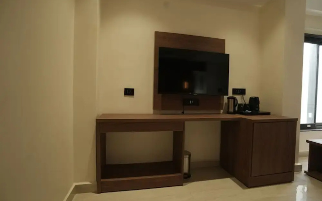 Hotel SS4 Crystals