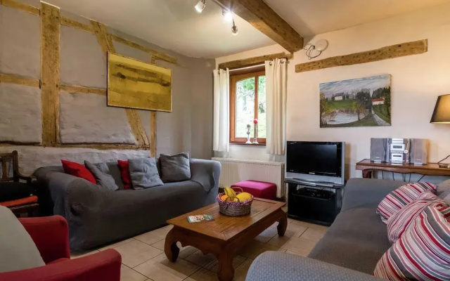 Pleasant Holiday Home With Garden in Ciney