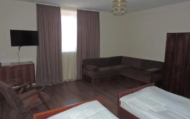 Guest House "Old House"