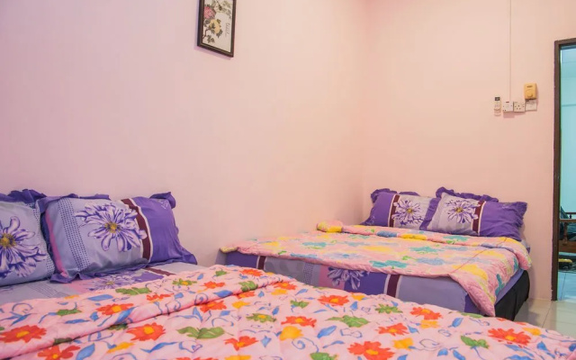 Chin Hua Residence