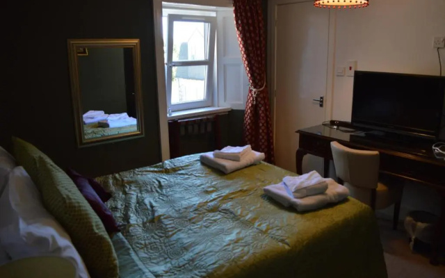 Bennachie Lodge Hotel