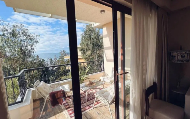 Luxury Dreamland Oasis Apartments