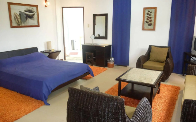 Argonauta Boracay Boutique Hotel with Apartments and Villas
