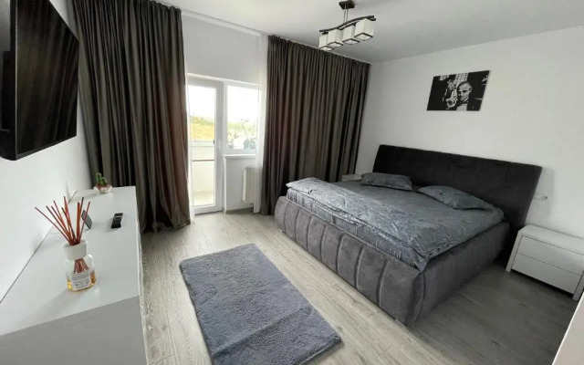 Mircea’s Apartament