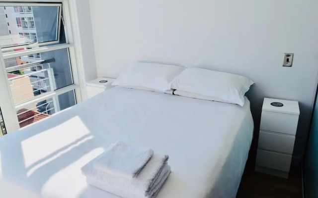 Luxury 1 Bedroom Apartment in Cape Town City Centre