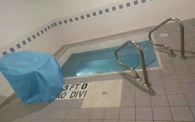 Freedom Inn & Suites