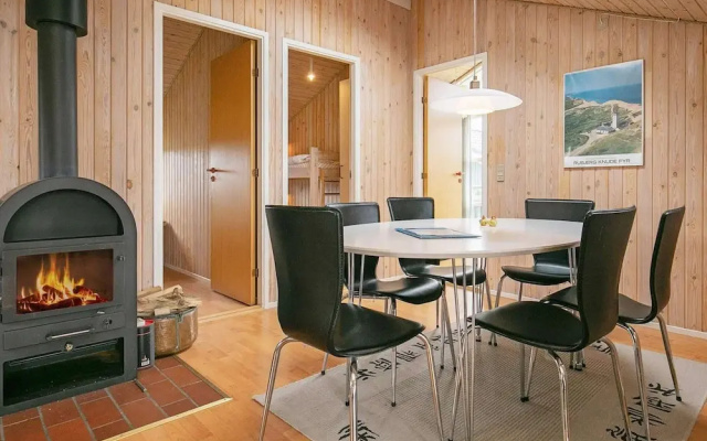 6 Person Holiday Home in Hjorring