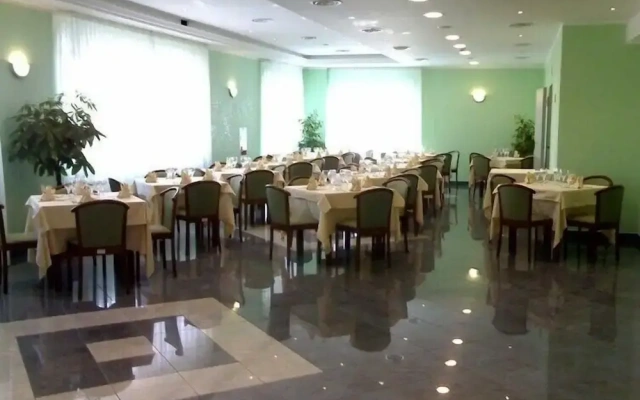 Holel Sea Garden