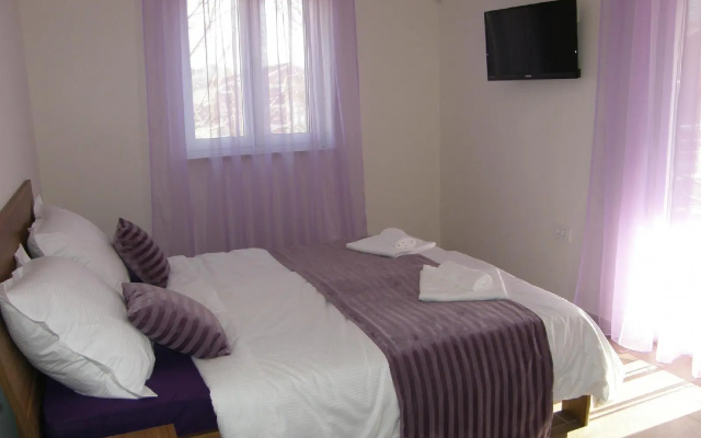 Smojver - Two Bedroom No.3