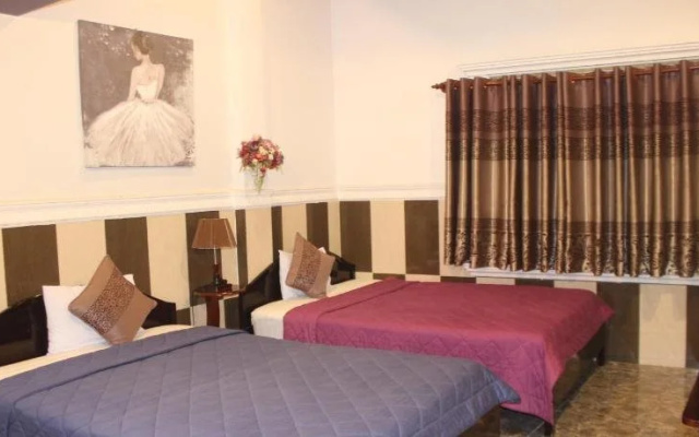Tay Ho Hotel
