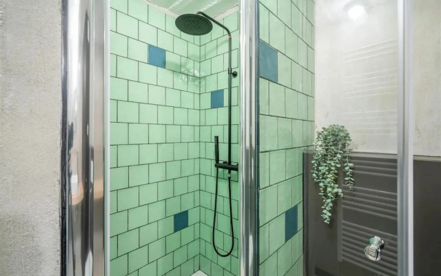 Antwerp Central Superior Apartment