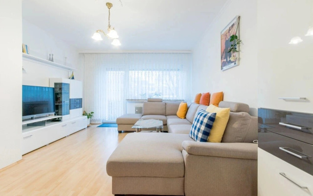 PRIVATE APARTMENT RITTER-BRÜNING-STRAßE