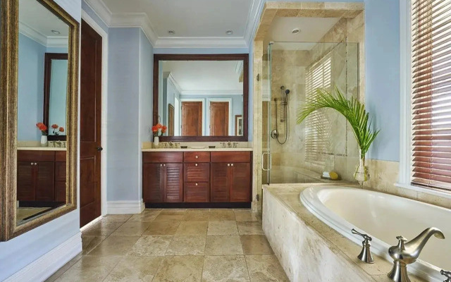 Grand Isle Resort & Residences