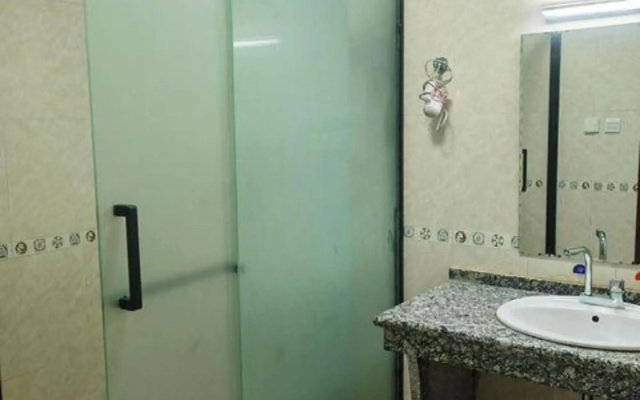 Tingri Baiba Hotel (Everest Avenue)