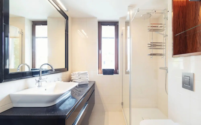 Grand Apartments - Blue Marlin Luxury