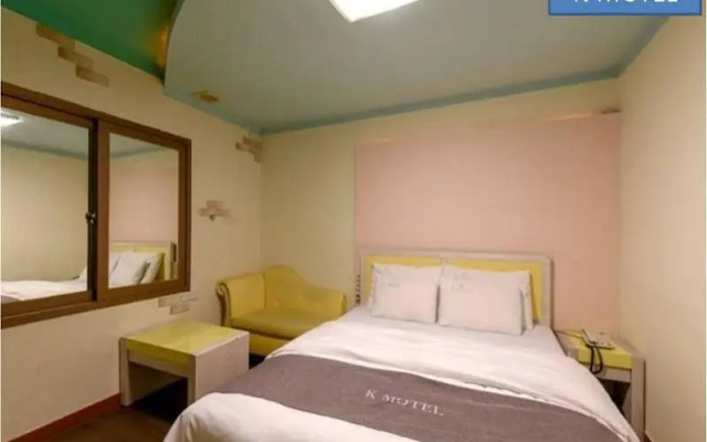 M Motel