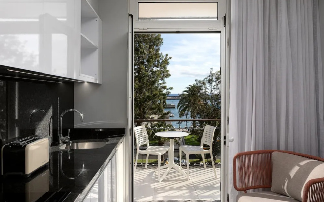 King David Suites 402 by Homie