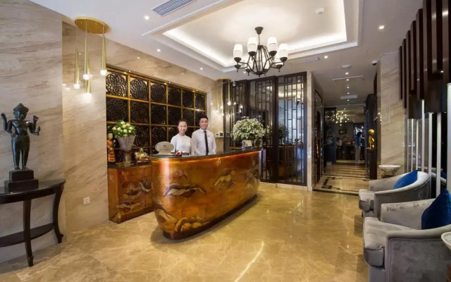 Golden Lotus Hotel