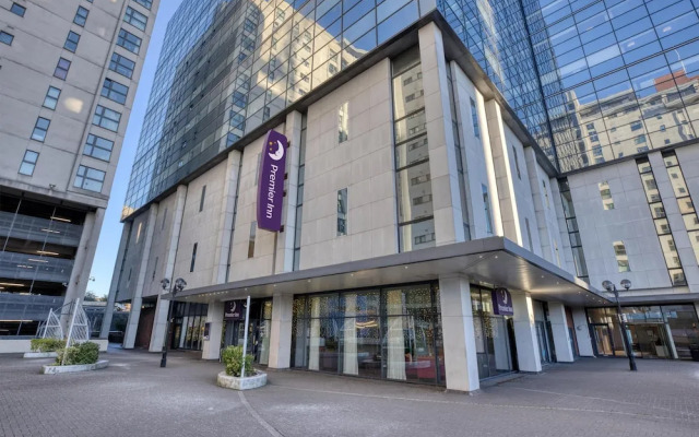 Premier Inn Cardiff Cc Queen Street