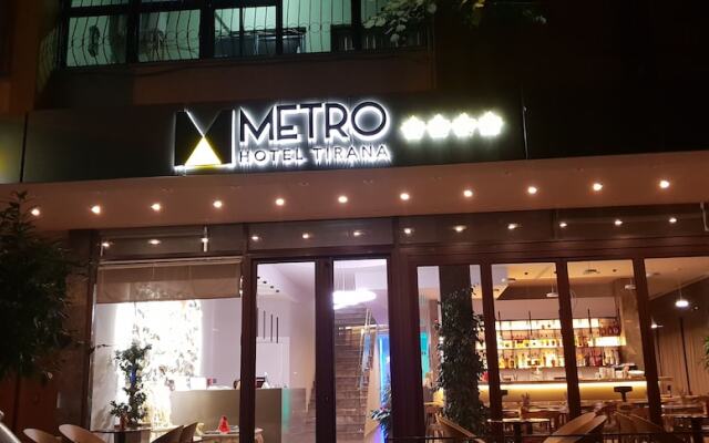 Отель Metro Hotel Tirana Албания, Тирана - отзывы, цены и фото номеров - забронировать отель Metro Hotel Tirana онлайн вид на фасад