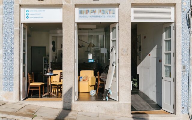 Хостел Happy Porto Hostel & Apartments Порту вид на фасад