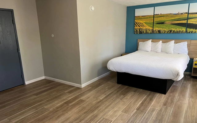 Days Inn by Wyndham Warrensburg