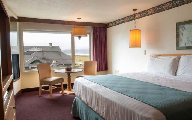 Hi-Tide Oceanfront Inn