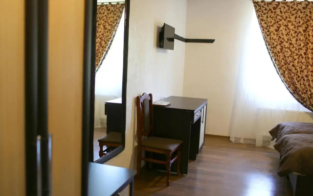 Astarta Inn