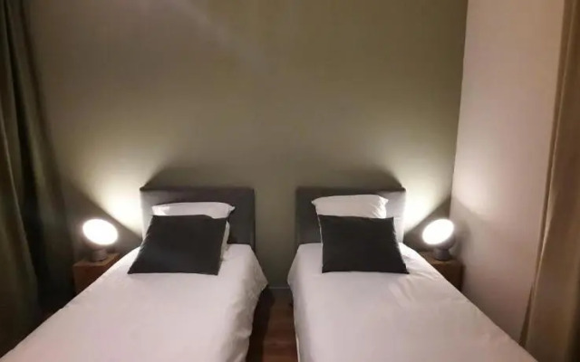 PARABISU TTIKIA "Petit Paradis"