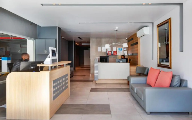 Trendy New York Style Apartment near Table Mountain