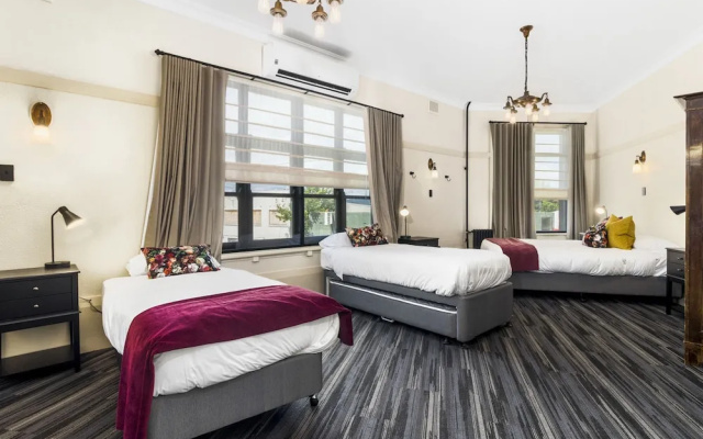 Hotel Queanbeyan Canberra