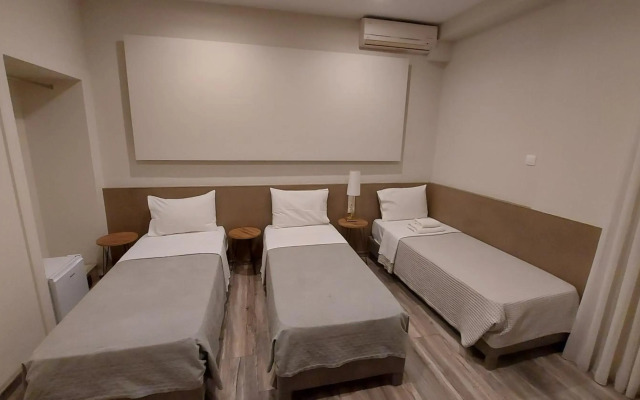 Lingos Hotel