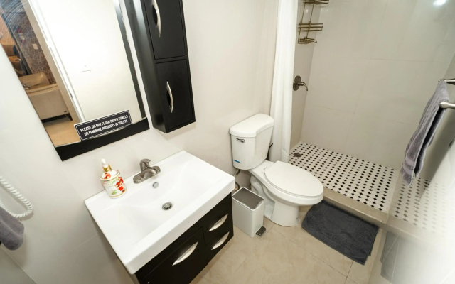 Lovely apartment with laundry & Parking
