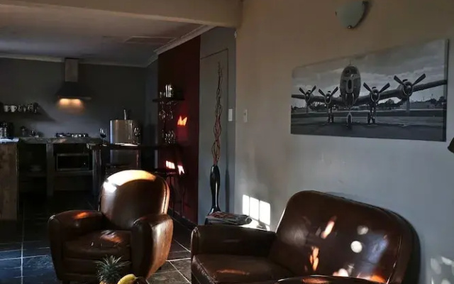Villa La Mercy Guest Suite