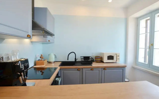 Sunny Rovinj Apartment With Sea View