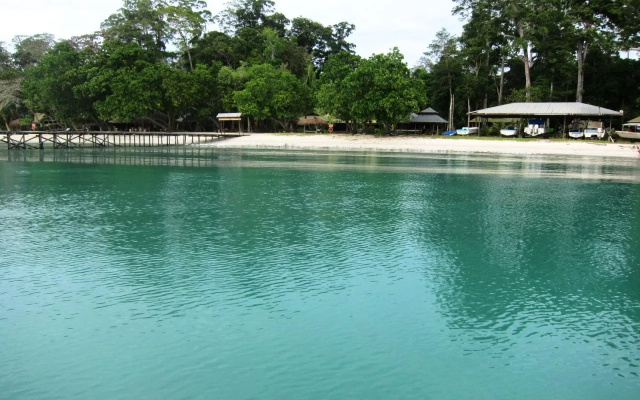 Survivor Lodge Pulau Tiga