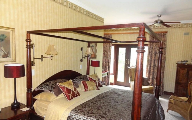 Kilmorna Manor
