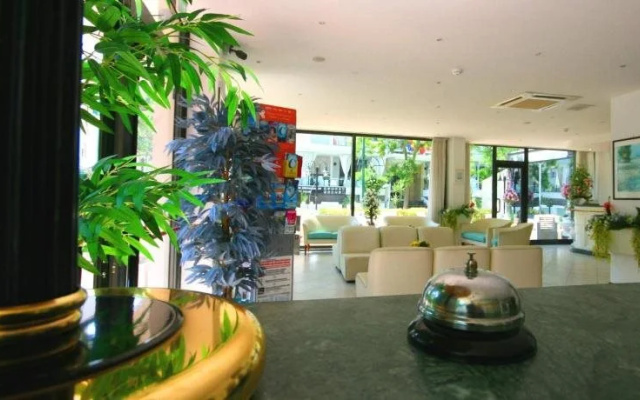 Hotel Locarno