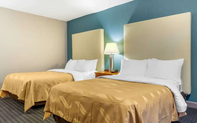 Quality Inn and Suites Apex Holly Springs