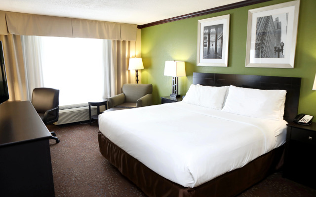 Holiday Inn Chicago Oakbrook by IHG