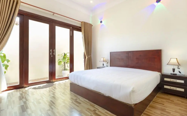 Ha My Beachside Villa Hoian